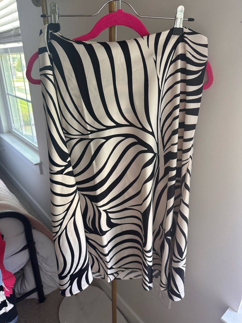 Ann Taylor Black and White Zebra-Print A-Line Skirt